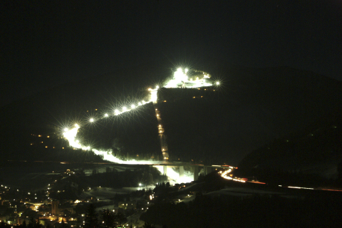 Sípálya esti fényben