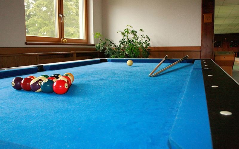 hotel-kegelbahn-billard-dart-kinderspielplatz-restaurant-groebming-2.jpg