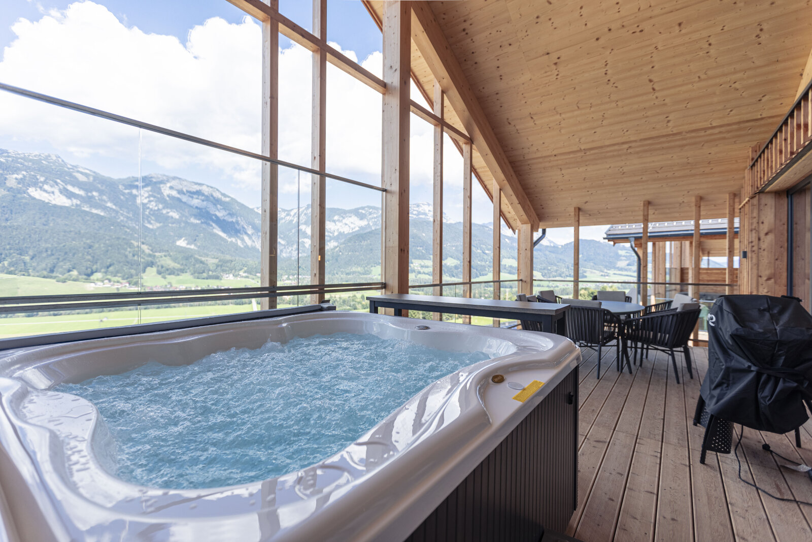 Galériás prémium apartman szaunával, pezsgőfürdővel - 120 m² / 6 fős