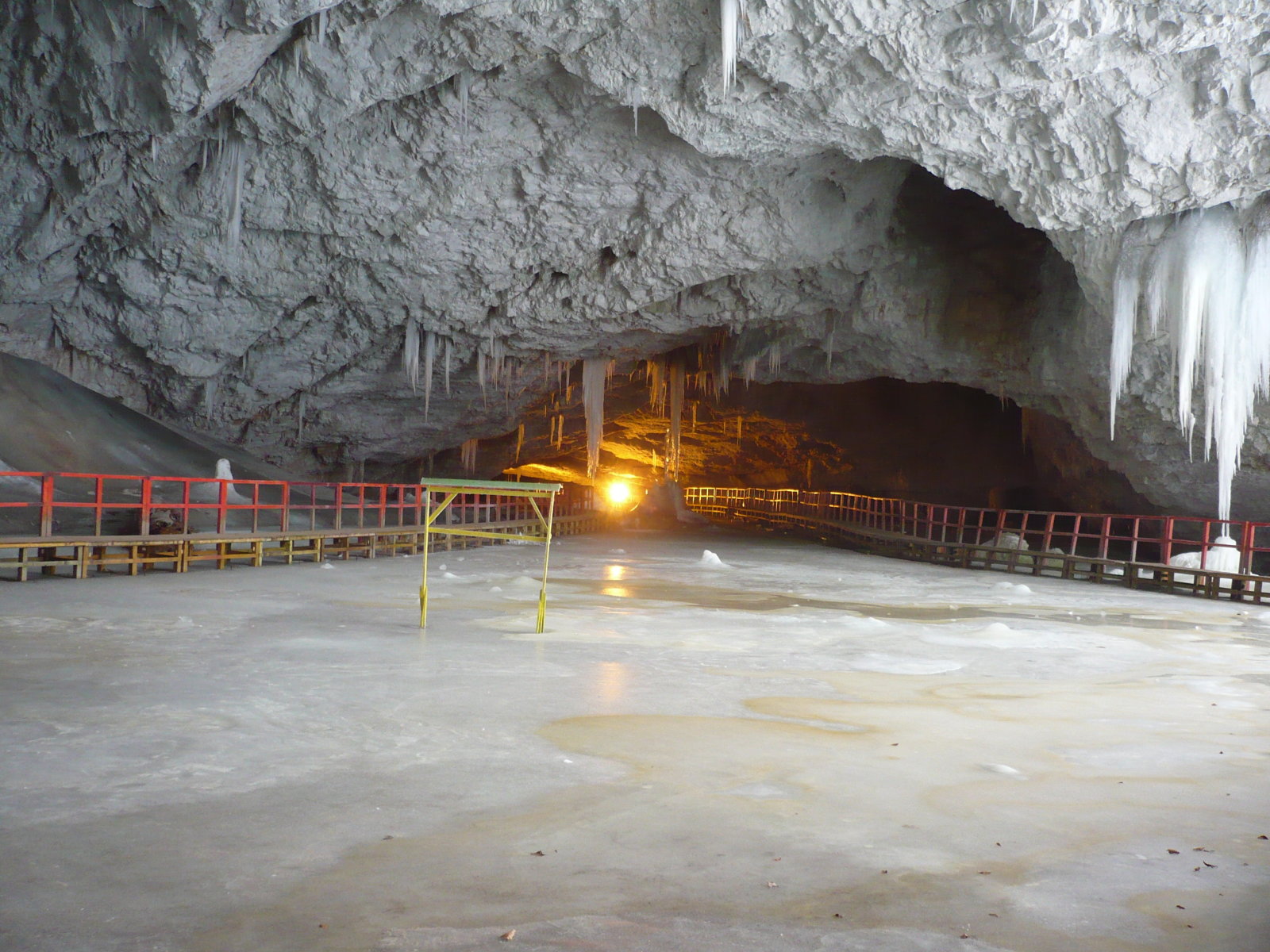 Az aranyosfői jégbarlang | Fotó: Adrian Varga