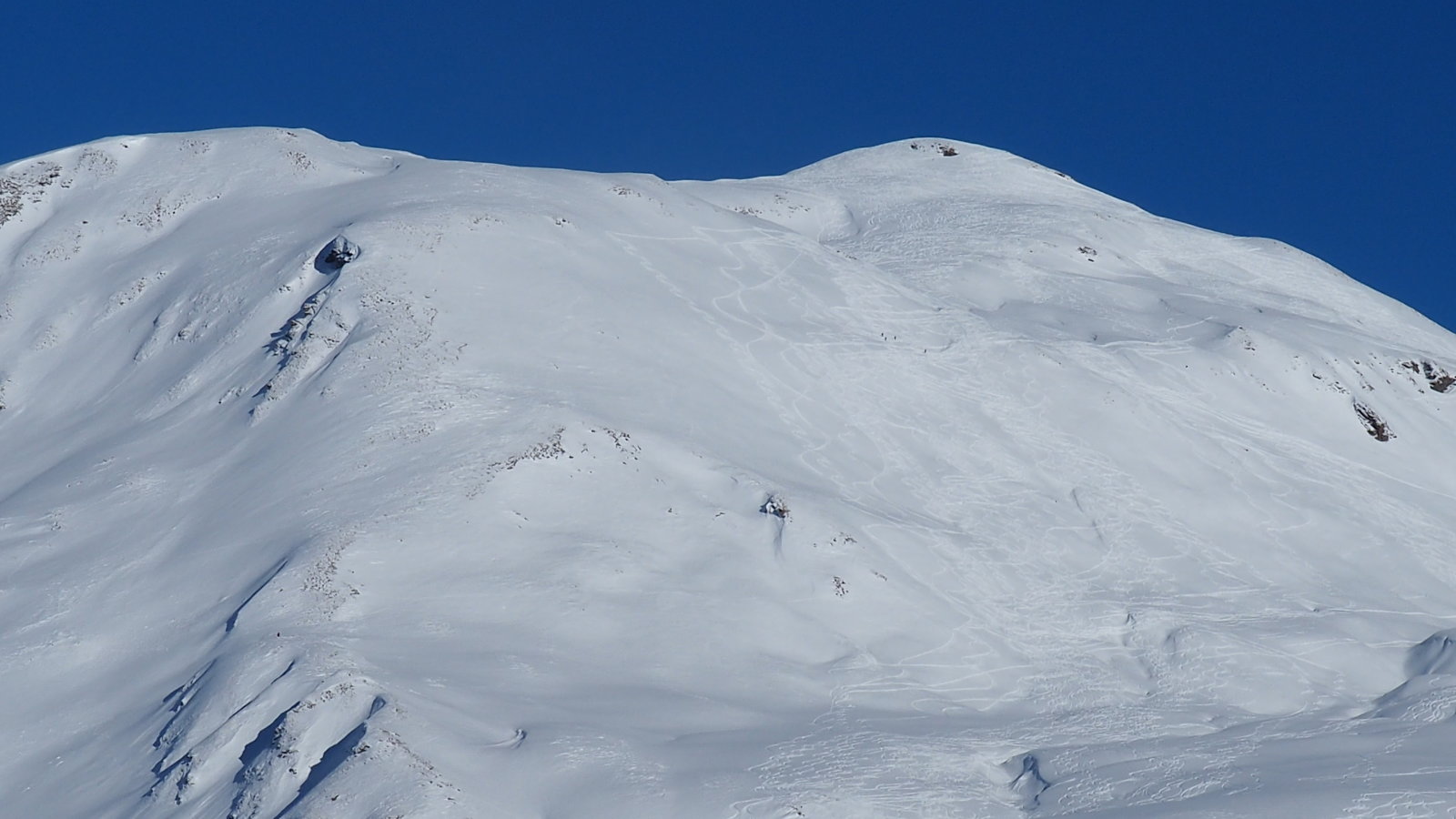 a szemben levő hegyen is vannak páran