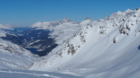 ebből a völgyből jöttem fel
