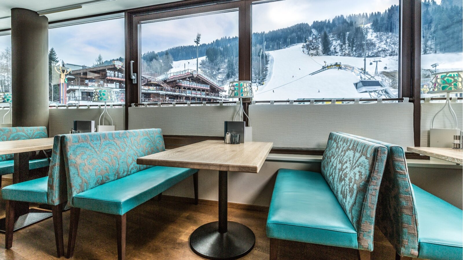 tui-blue-schladming-winter-restaurant.jpg
