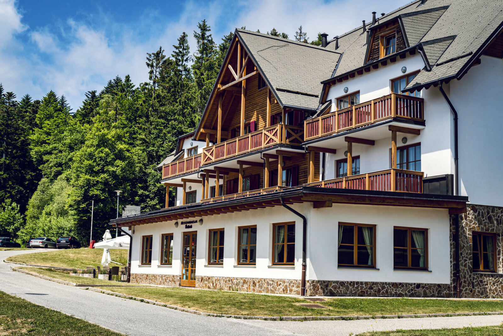 Pohorje-Village-Hotel-Bolfenk-Outside-igorunuk----13.jpeg
