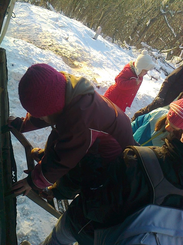 Beszállás a "síbuszba"