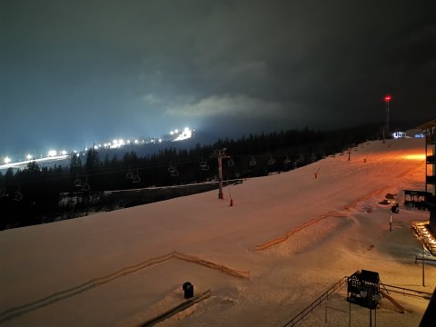 Éjszakai síelés éjfélig!!!