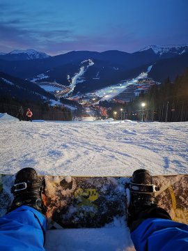 kilátás a 2A pálya tetejéről