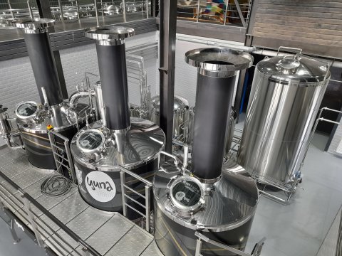 Útbaesik jövet-menet, érdemes betérni. 