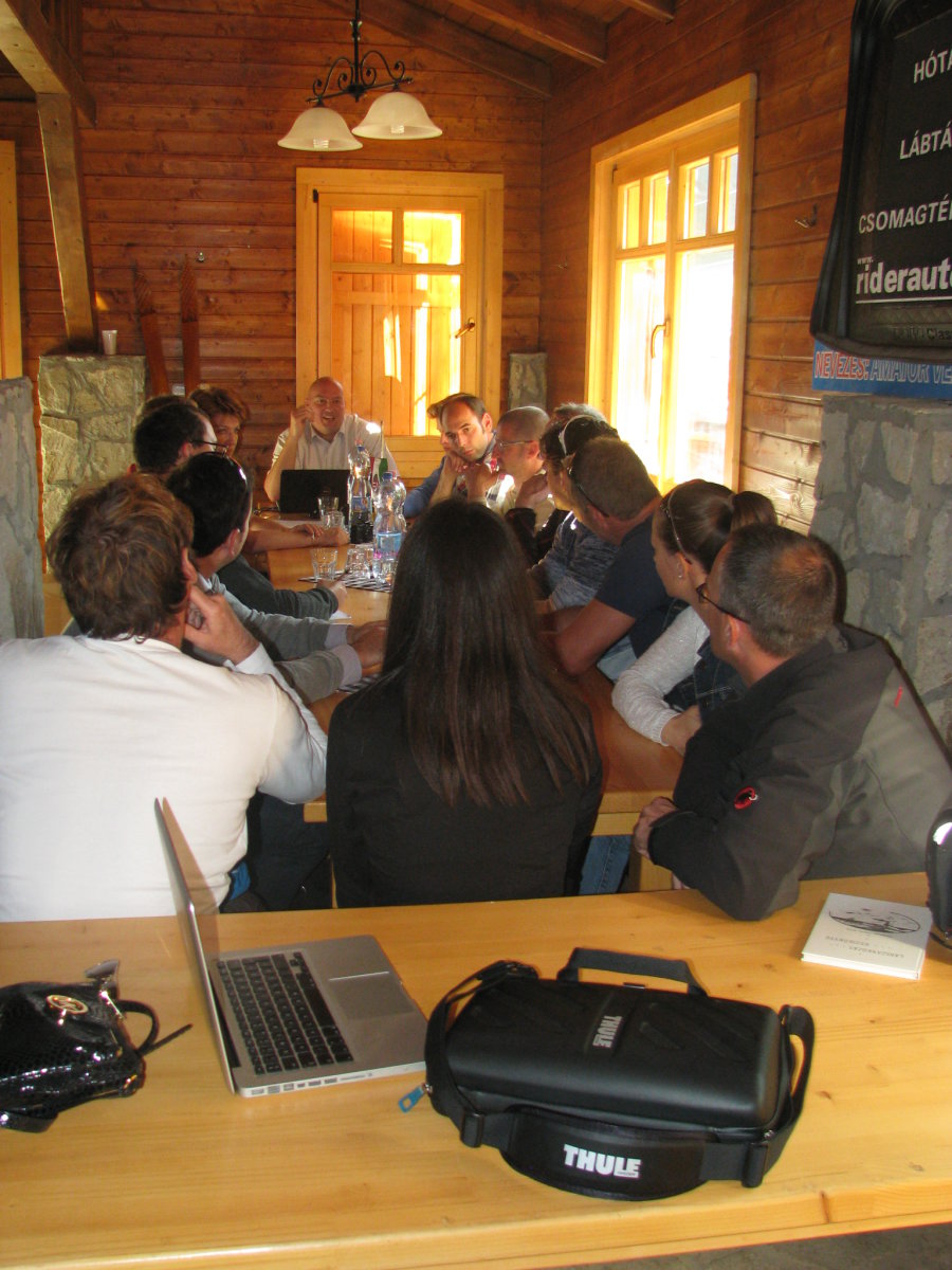 Dr. Csete Szabolcs klasztermenedzser  beszámolója