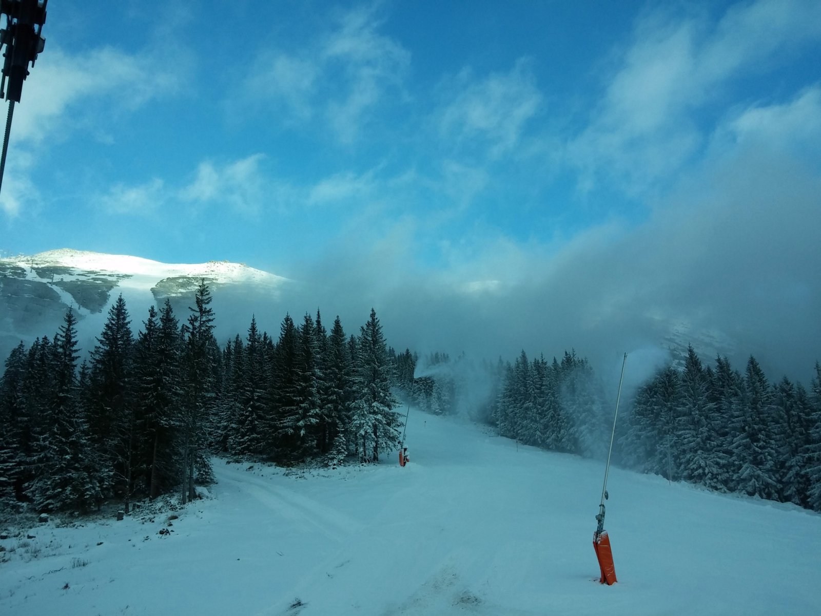 Messziről egész jól néz ki a hegy