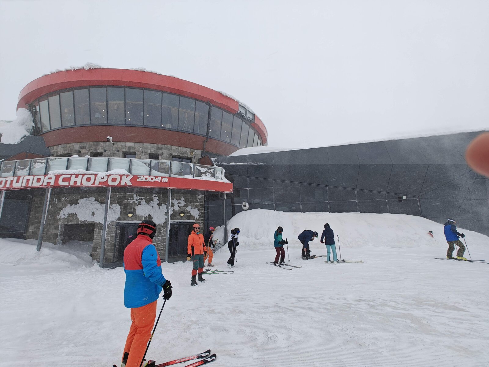 Chopok-csúcs reggel, igazi ítéletidő, -7 fok, hóvihar