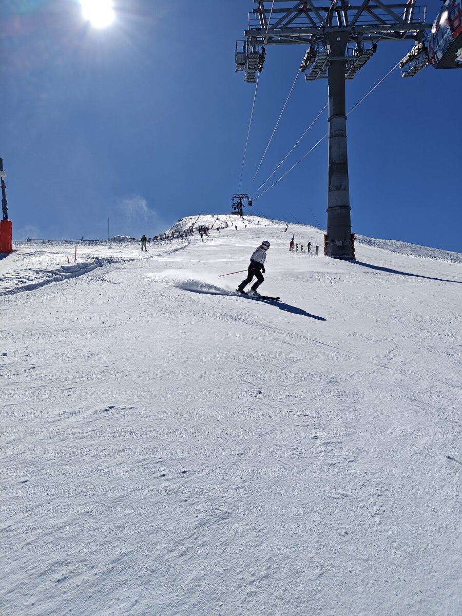 1a piros pályán Luková felett, kb. 1800 méter magasan.