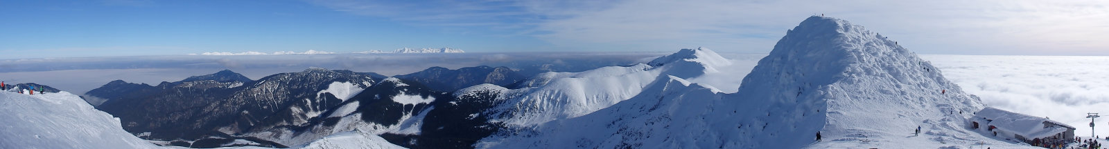 Észak, észak-kelet csúcspanoráma. Bal sarok 1c pálya, jobb sarok A2 lift.