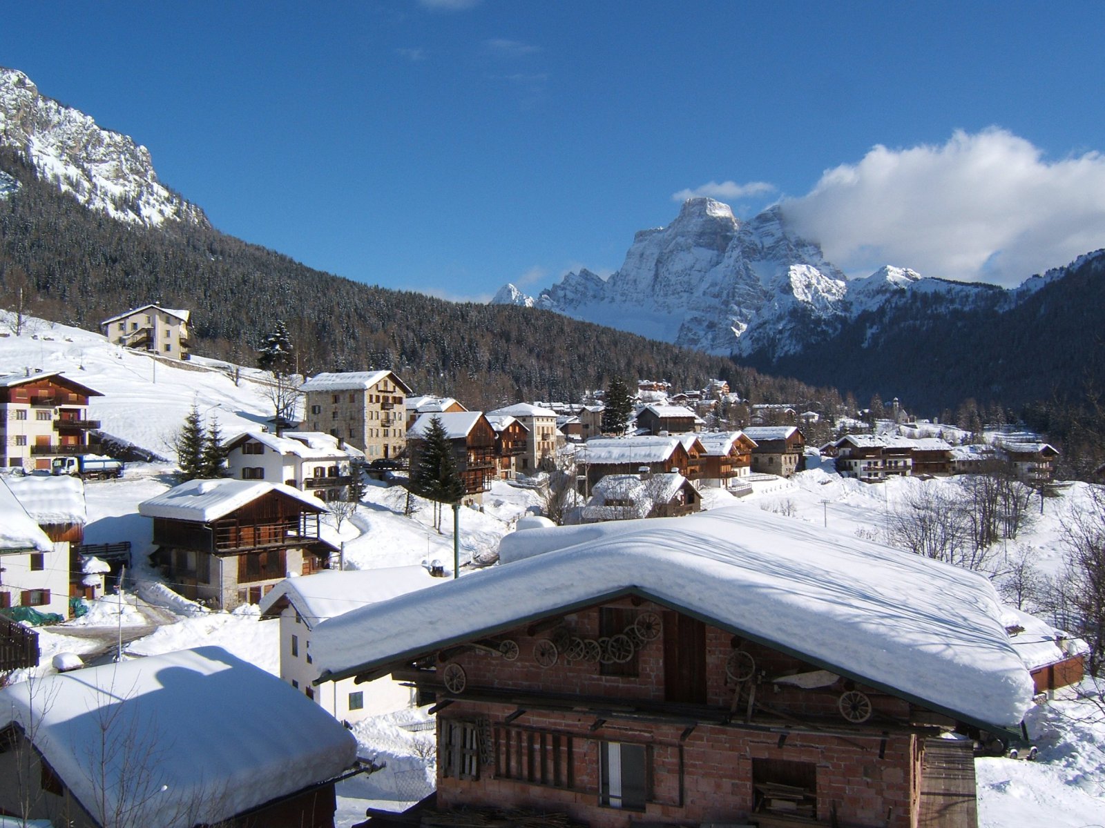 veduta-invernale-selva-di-cadore-fotoriva.JPG