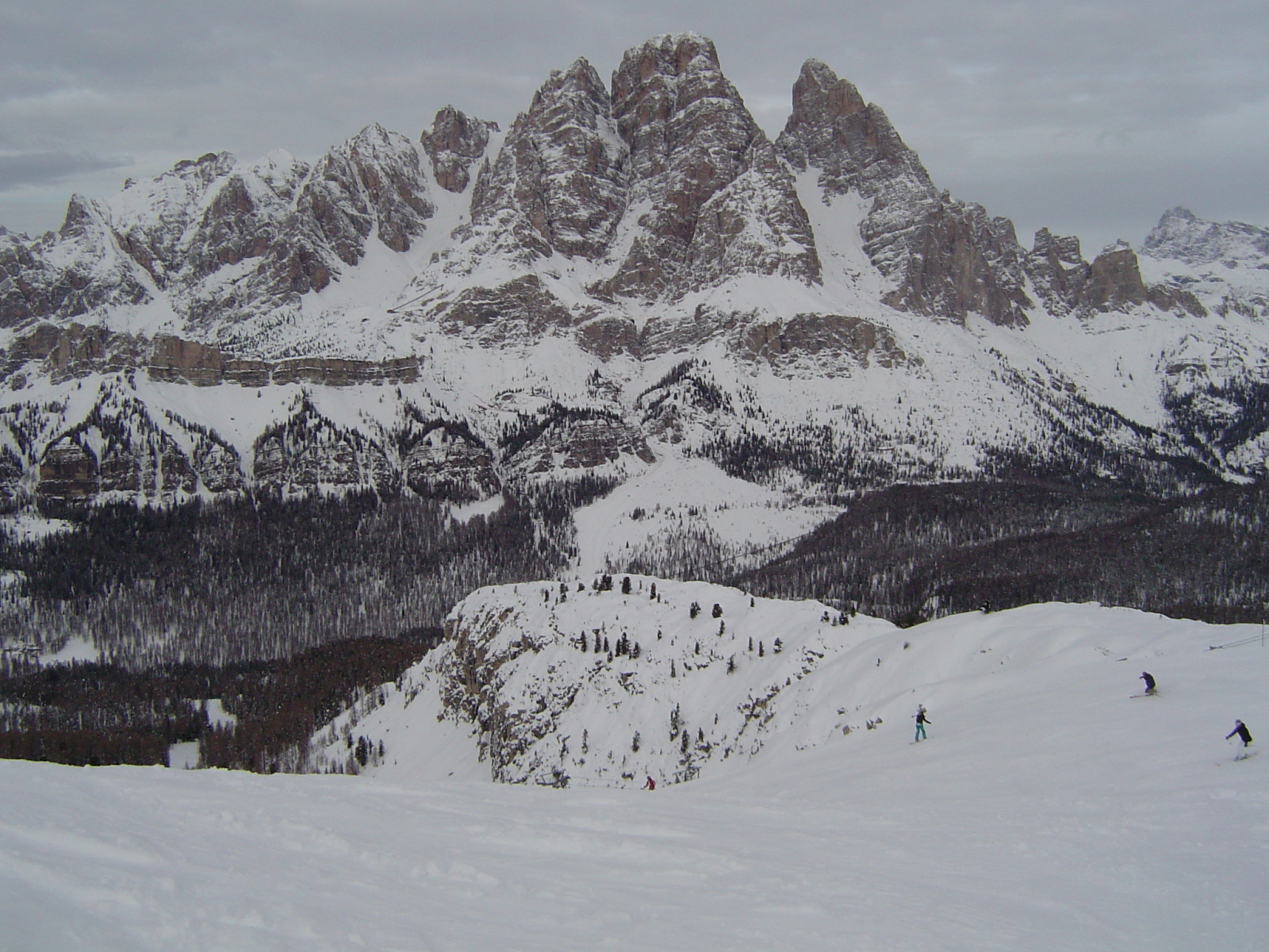 Fekete pálya Falorián, szemben a Cristallo