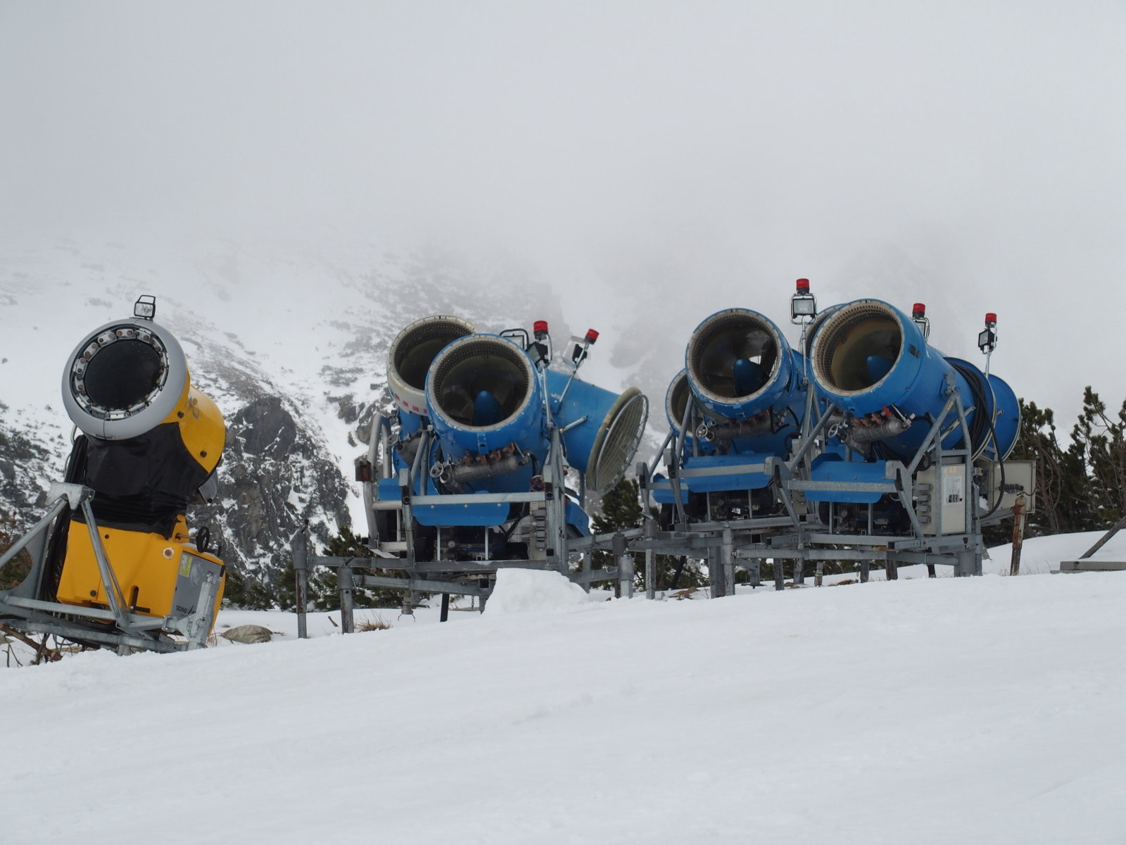 Decemberig pihenhetnek