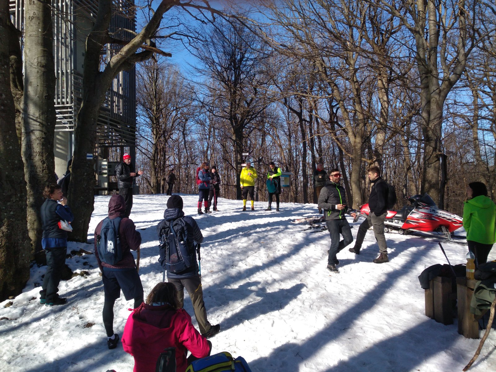 Érkezés a Csóványos csúcson lévő kilátóhoz