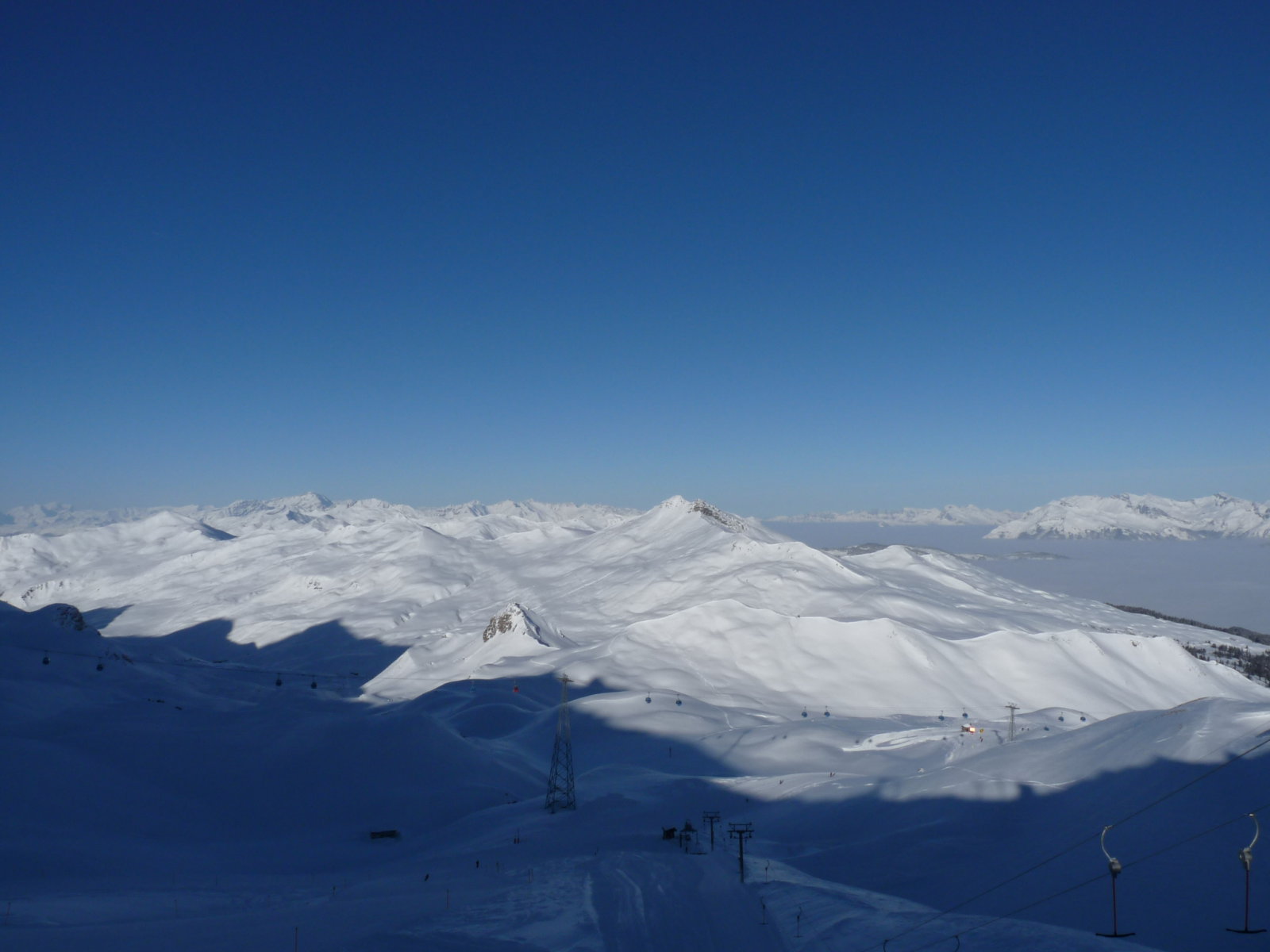 nyugat felé a völgyben köd van