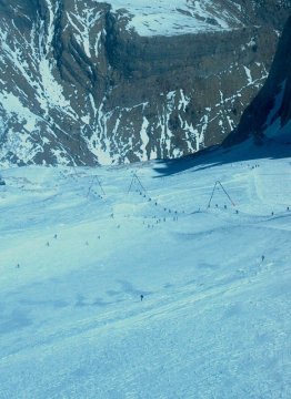 Tetőről levezető pályaszakasz a kabinból