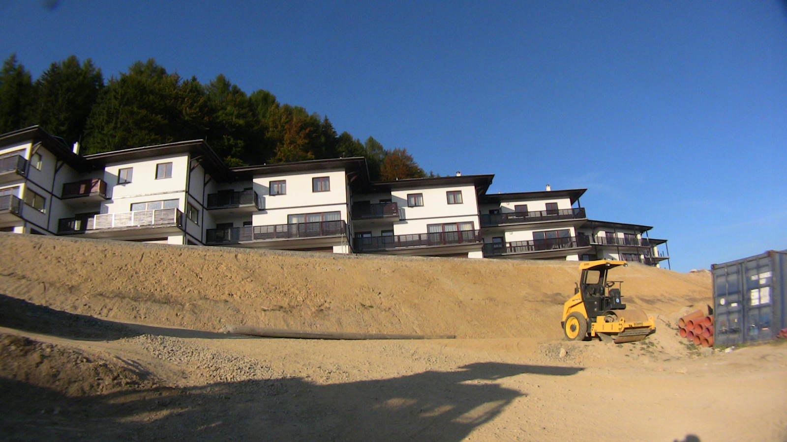 Épülő apartmantelepek