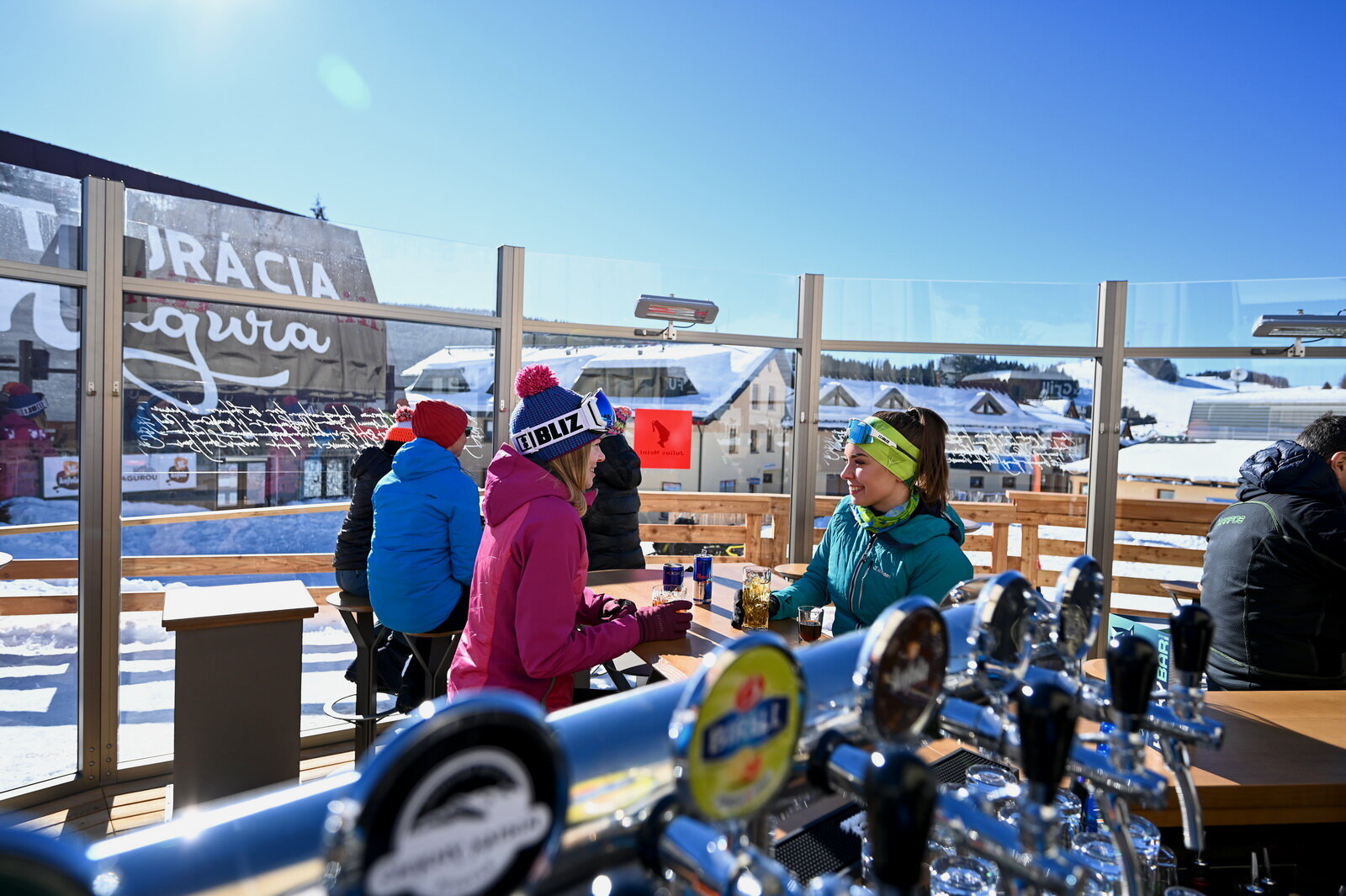 Étterem és bár Donovalyn