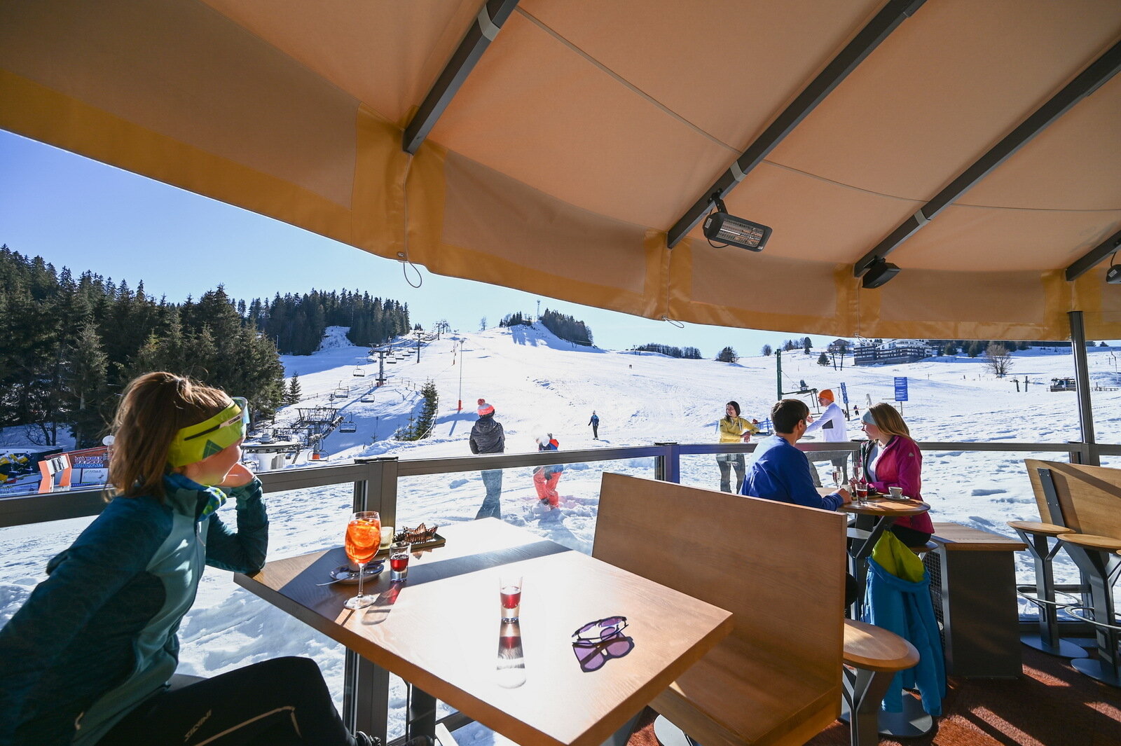 Körbár terasszal | Kép: Roman Milan