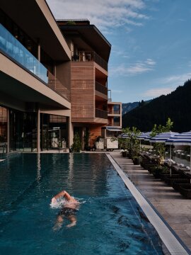 Kültéri medence | Fotó: Das Edelweiss Salzburg Mountain Resort