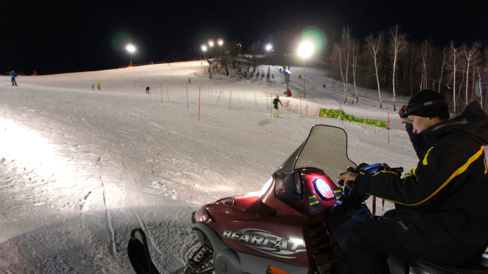 Extra Night Slalom edzés volt a Síparkban!