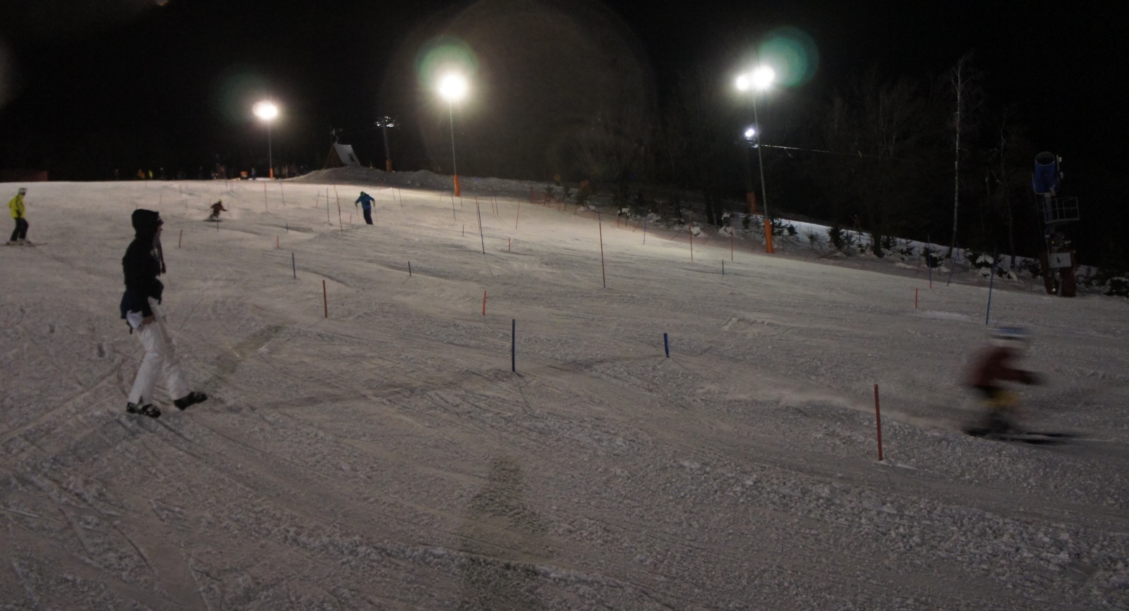 Holnap frissen hóágyúzott hó és napsütés várja a síelni és snowboardozni vágyókat!