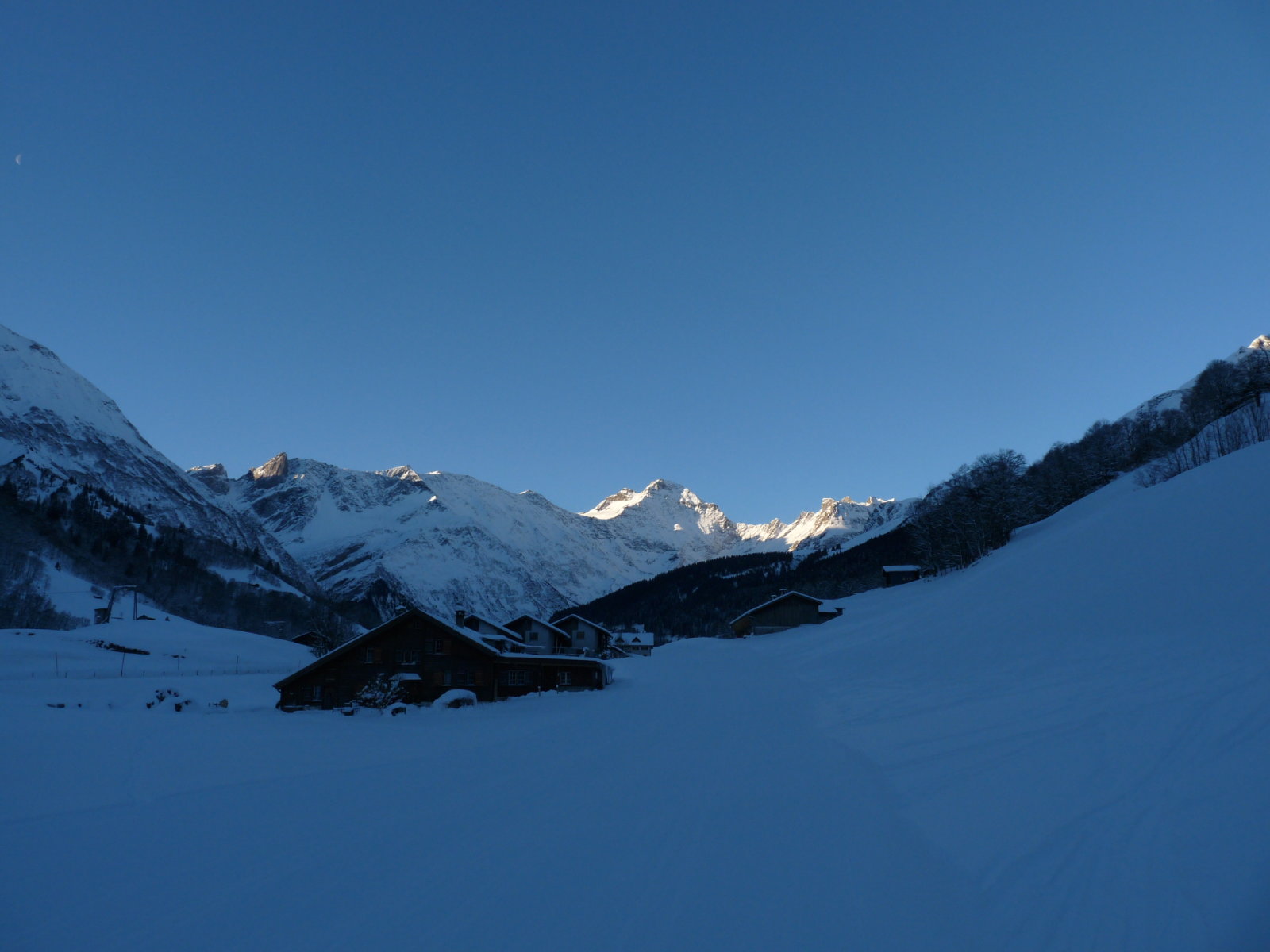 reggel még csak a 3000-ek sütötte meg a nap