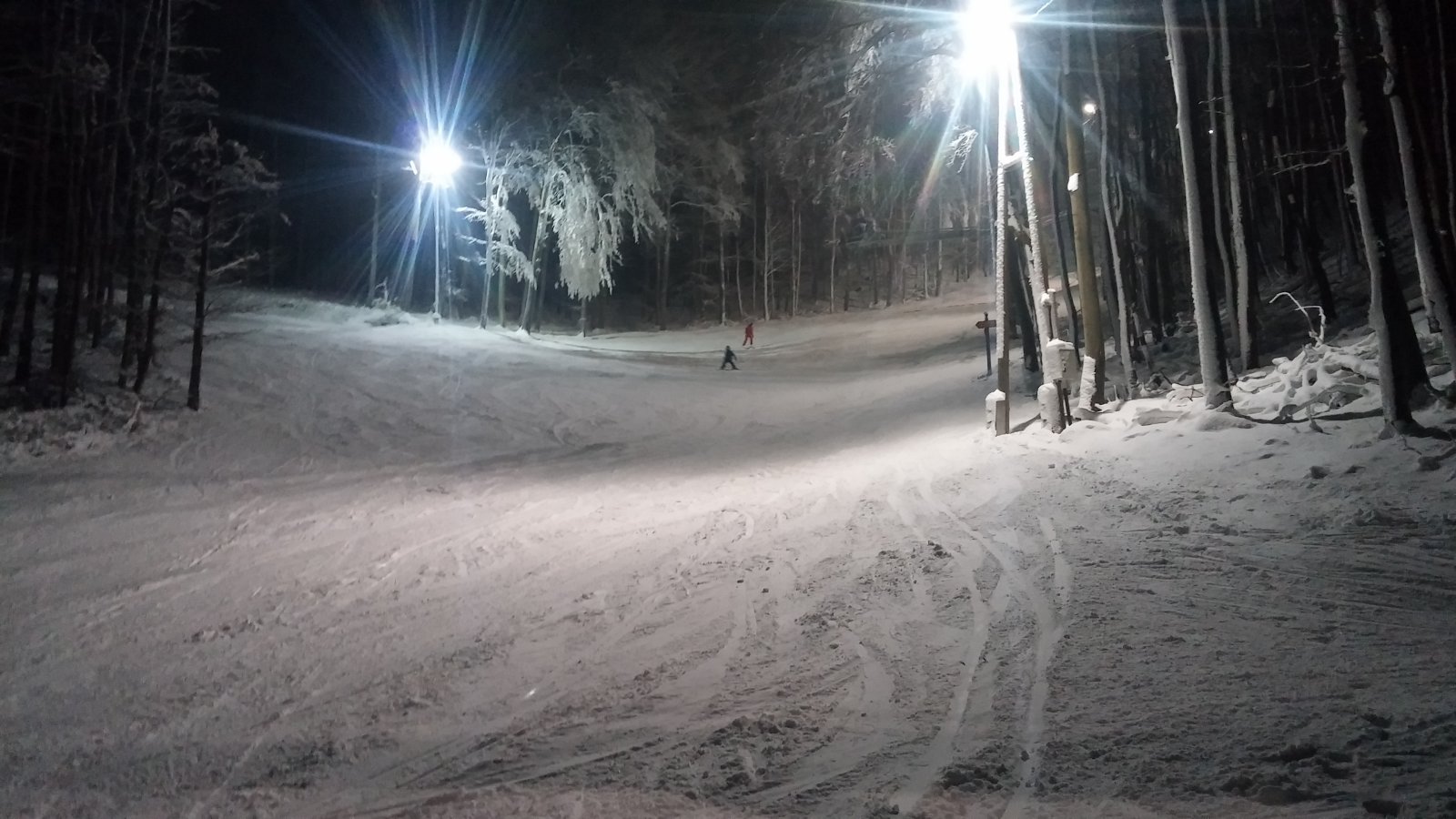 Hangulatos esti síelés Eplényben