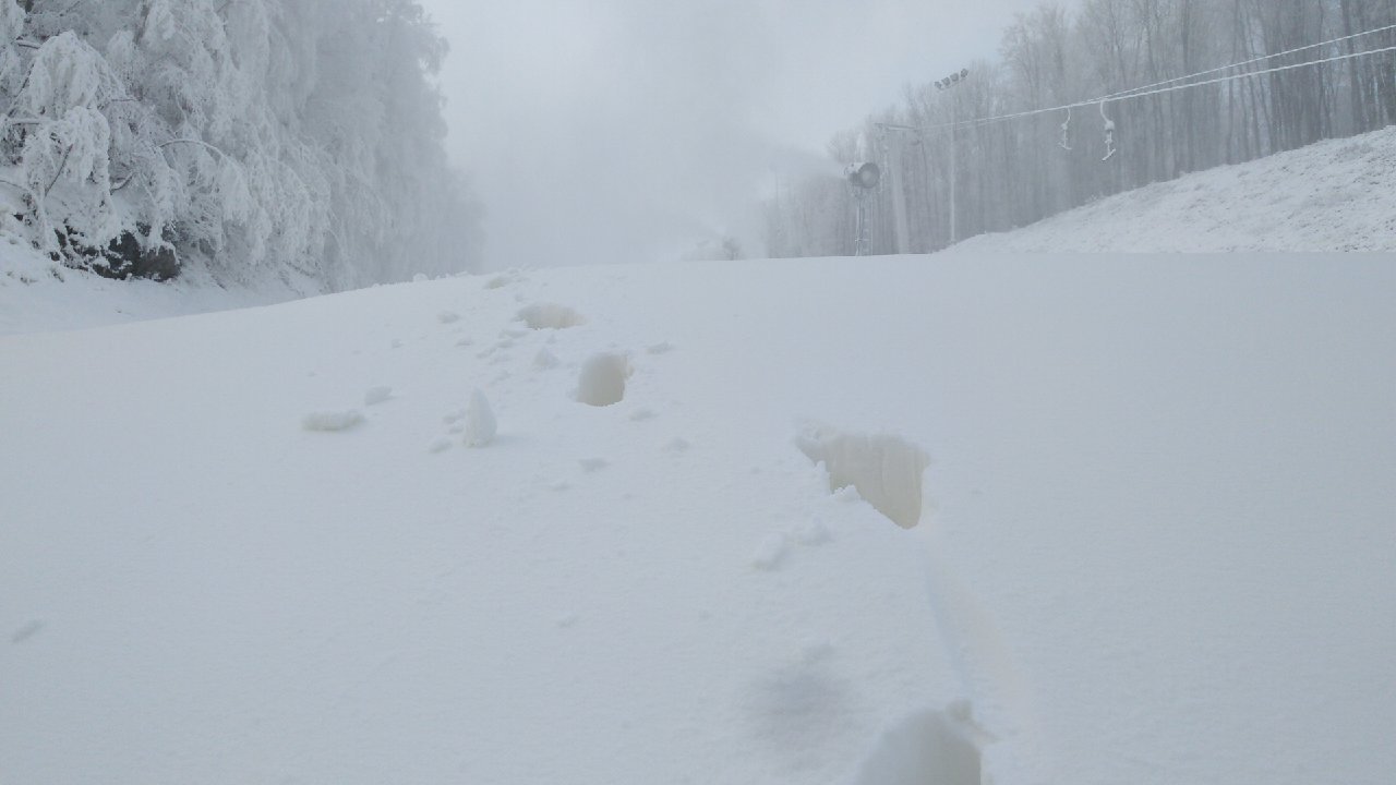A hóágyúval létrehozott hóréteg vastagsága: 70 cm