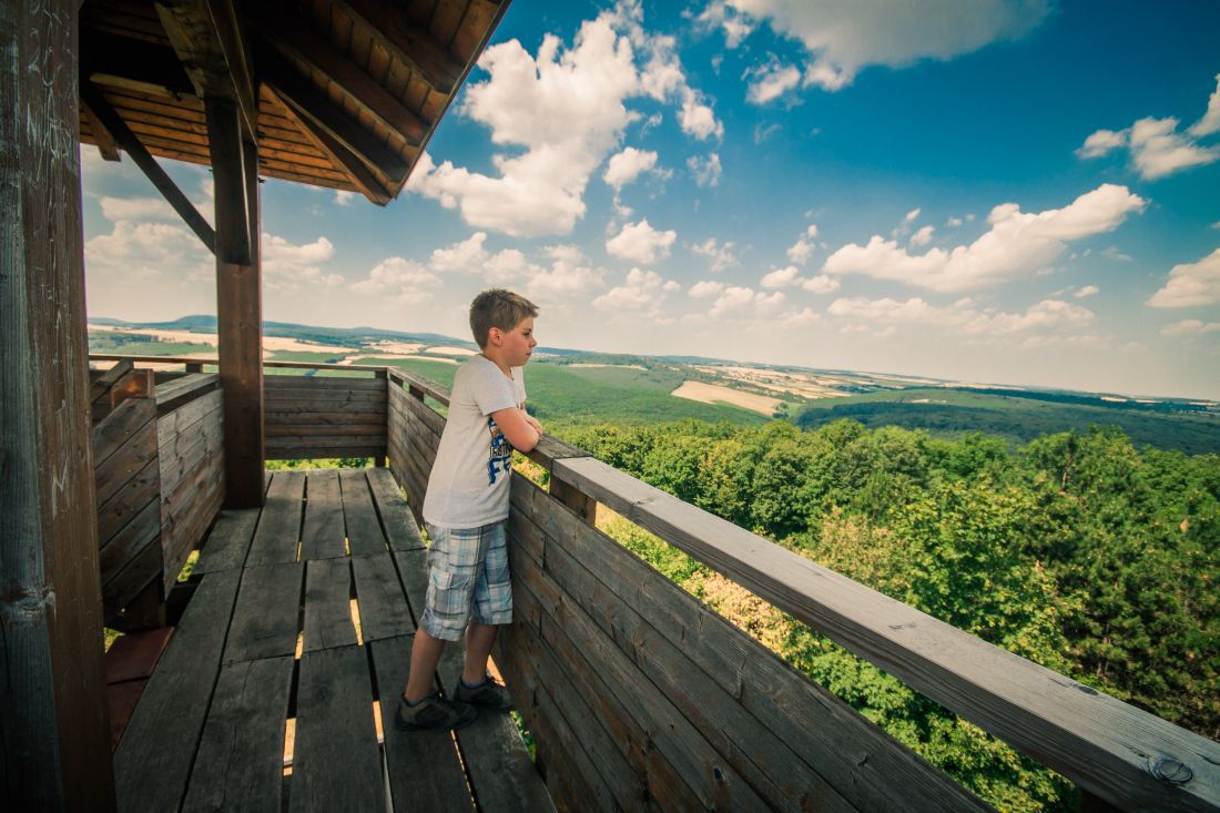Gyönyörű a kilátás az Ámos-hegyi kilátóból