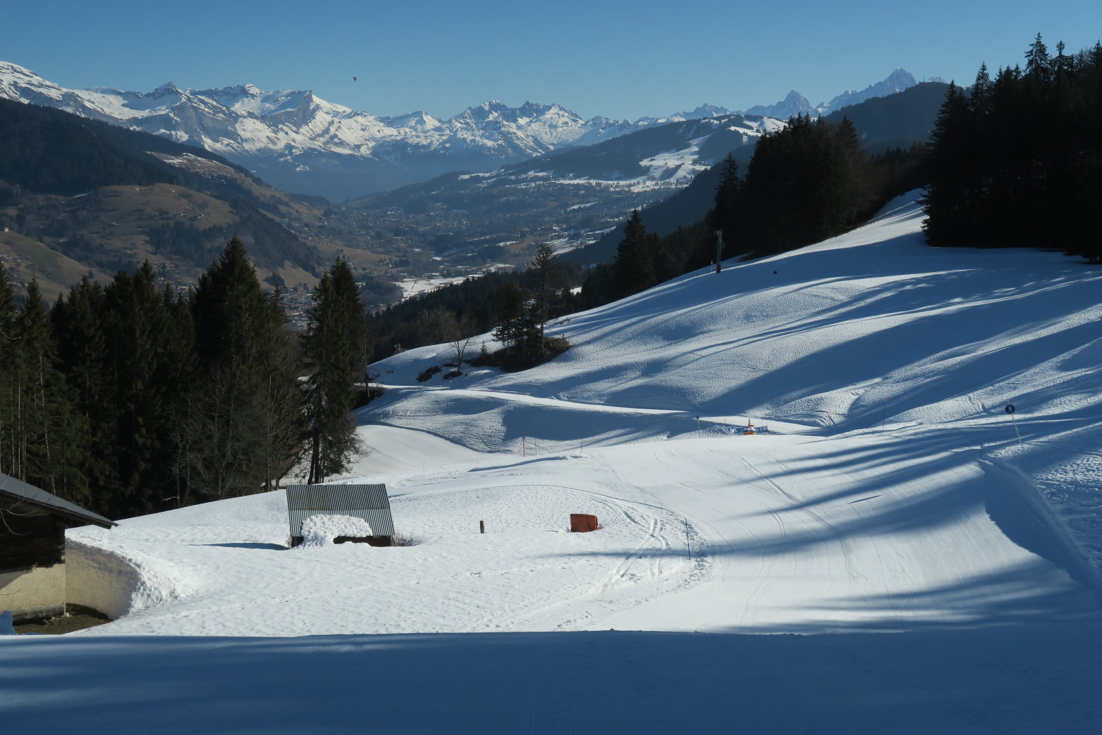 Reggel a Liévre pályán.
