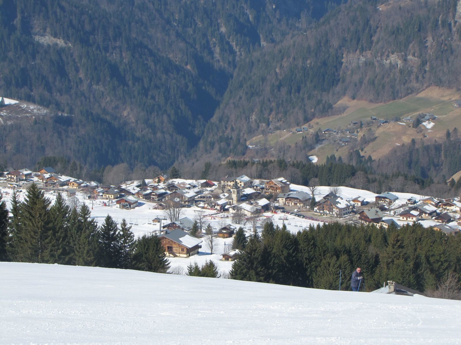 Notre Daem de Bellecombe a Crest Volland-i La Varoche pályáról