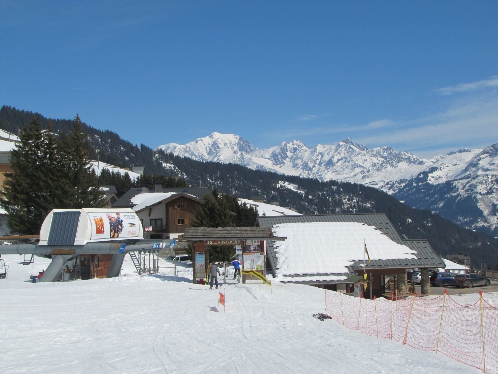 Les Saises, a Rosiéres felvonó alja