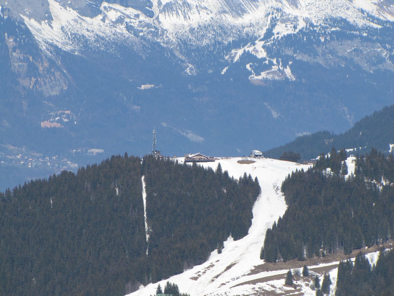 Megéve pályái a Ban Rouge-ról