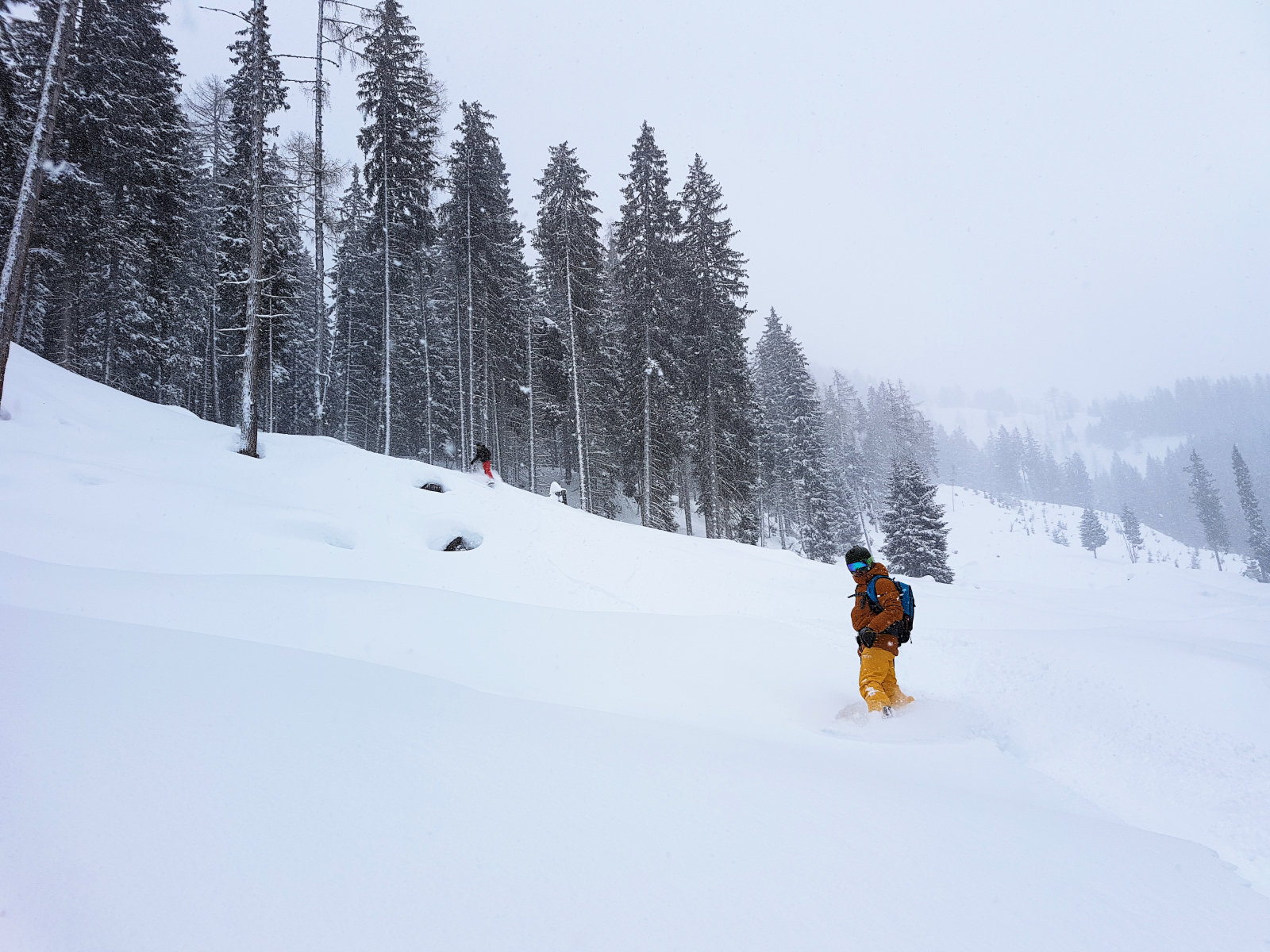 Flachauwinkl, a pályától balra (lefelé nézve)