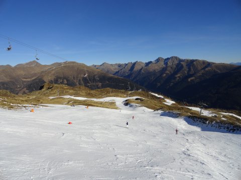 Sillian - hó csak a pályákon - fotó: af