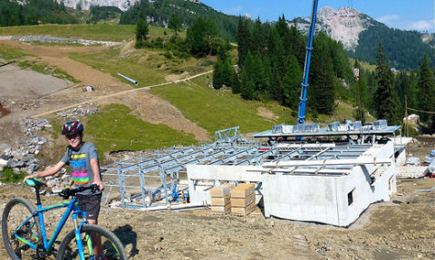 Az új libegő völgyállomása - Fotó: Bergbahnen Nassfeld