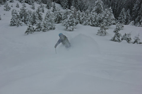 A felső tisztásokon rengeteg a hó