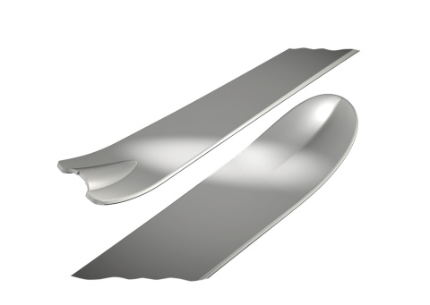 POWDER HULL/SWALLOW TAIL: A sí formája a motorcsónak vázához hasonlít, és ez fenomenális freeride érzést nyújt. Bármilyen minőségű havon átsiklik és mint a motorcsónak tolja ki a két oldalára a havat maga alól. Ez maximális manőverezhetőséget gyors és pre