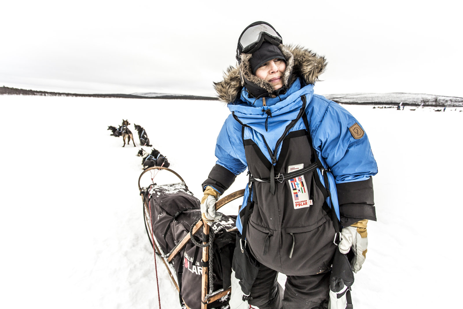 A szervezők mindent biztosítanak, az oda-vissza utazást és a felszereléseket is, melyek nagy részét meg is tarthatják a résztvevők.