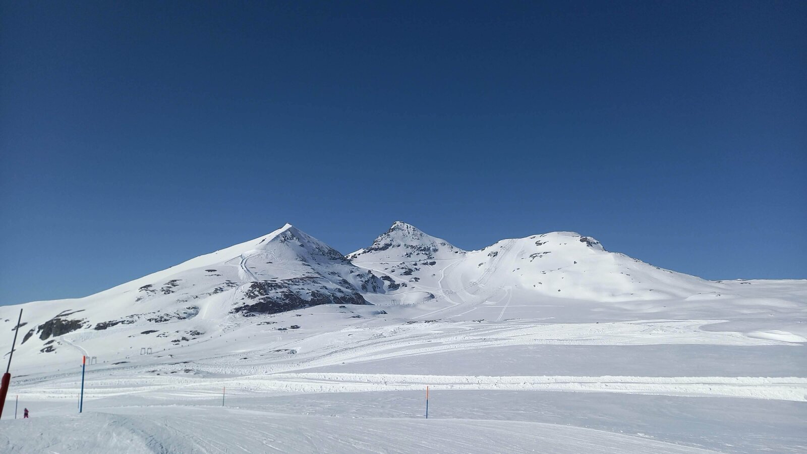 Szemben a Vorab gleccser (3028m)