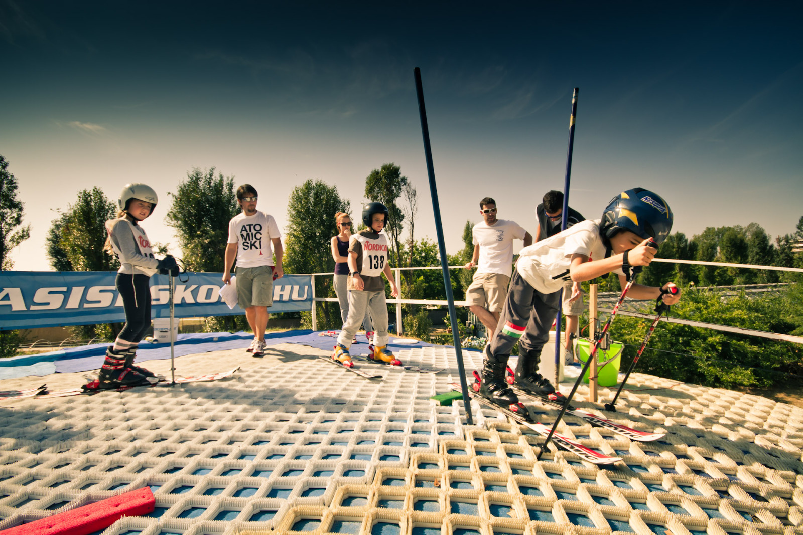 Műanyagpályás gyerekverseny Zuglóban | Fotó: : Horányi-Névy András