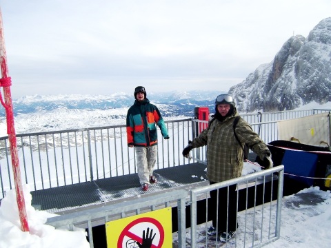 Fent vagyunk 2700 méteren!