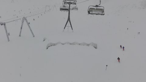 van elég hó, nem kellett kibontani a tavalyit