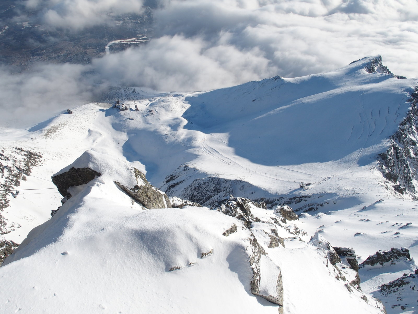 Majdnem látszik a teljes pálya