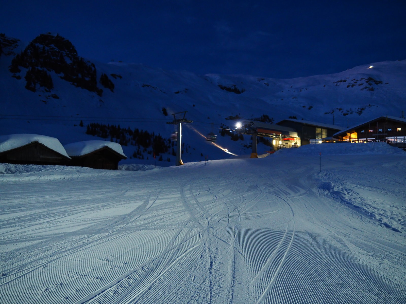 a környező hegyek is látszottak