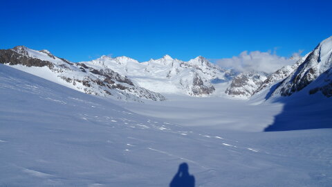 Ez már a Lötschenlücke 3156m-en a cél, mára ide -17C illetve -11C-t jósoltak